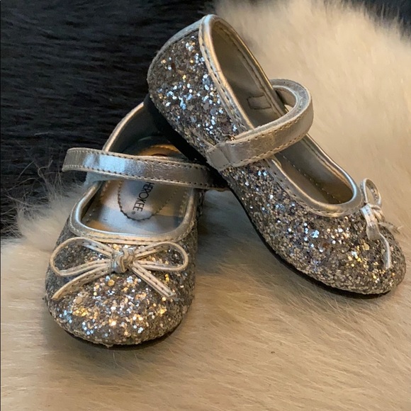 Pair of toddler girl sparkle shoes. EUC! - Picture 3 of 6